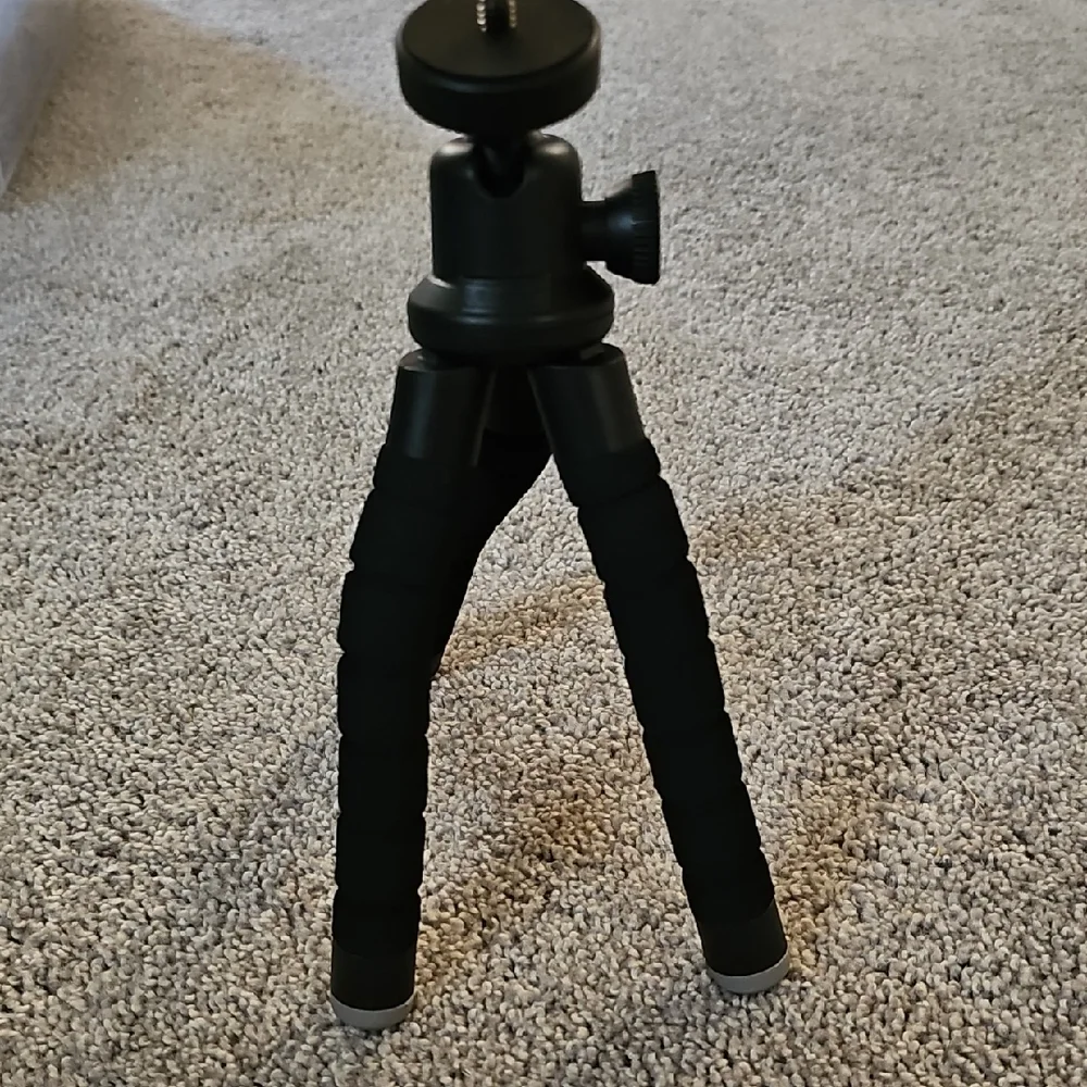 C5🔹️Flexible Black Tripod for Cameras